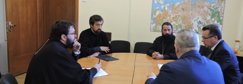 В Правительстве состоялось рабочее совещание по преподаванию ОПК  совместно с представителем Синодального отдела.