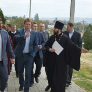 Губернатор Севастополя Дмитрий Овсянников посетил место будущего Мемориального сквера во имя святого апостола Филиппа.